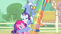 Rainbow flies out from Discord S4E11