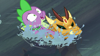 Spike saves armored dragon from drowning S6E5