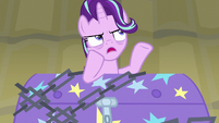 Starlight giving an annoyed performance S8E19