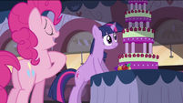 Twilight looking at cake S2E24