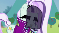 Countess Coloratura laughing at CMC's silliness S5E24