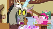 Discord sees someone outside S5E7