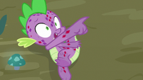 Spike pointing at the roc S8E11