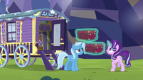 Starlight levitating her luggage S8E19