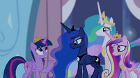 Twilight "I wear this crown" S4E25