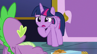 Twilight Sparkle apologizes to Spike S8E24