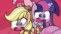 Applejack and Twi balanced on table PLS1E9b.png (846 KB)