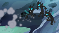 Changeling patrol looks confused at smoke S6E26