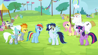 Ponies cheering S4E10