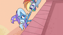 Trixie accepts Rainbow's helping hoof PLS1E12a