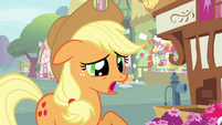 Applejack 'Give her a chance to settle in first' S3E07