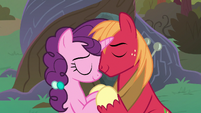 Big Mac and Sugar Belle touching foreheads S9E23