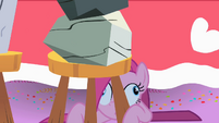 Derpy Party Pinkie under stool S01E25