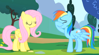 Fluttershy's cheering fails to impress S1E16