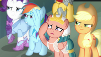 Main ponies and Somnambula shield their eyes S7E26