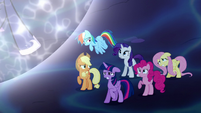 Mane Six overcome with worry S5E13