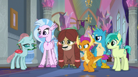 Students look impressed at Ocellus S8E1