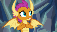 Smolder looking around S8E22