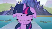 Twilight hanging her head in shame S8E2