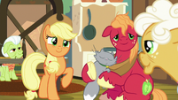 AJ and Big Mac happy for Goldie's help S9E10