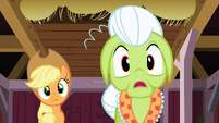 Granny Smith is shocked S3E08