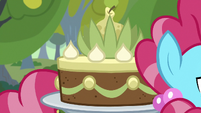 Pear cake on Chiffon Swirl's back S7E13