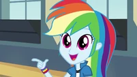 Rainbow Dash gets an idea EG2.png (390 КБ)
