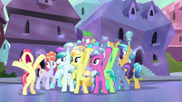 "Everypony, run!"