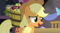 Applejack "everypony loves your pies" S7E23