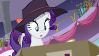 Rarity sees something S5E15