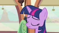 Twilight Sparkle "I don't know how we'll break it to Ponyville" S2E14