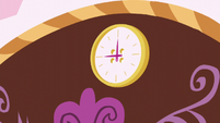 A clock S5E14