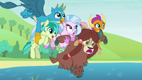 Friendship students go flying together S8E1