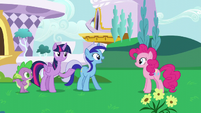 Minuette happy to see Pinkie Pie S5E12