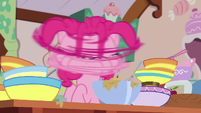Pinkie Pie shaking her head vigorously S7E23