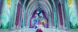 Princesses in the Canterlot throne room MLPTM