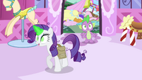 Rarity and Spike in the boutique S4E23