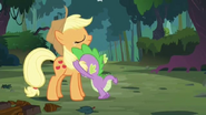 S03E09 Spike dziękuje Applejack