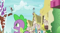 Spike watches Thorax fly away S7E15.png (799 KB)