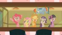 ¿Y la Cutie Mark de Rainbow Dash?