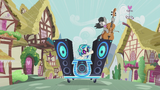 DJ Pon-3 signalling to Octavia Melody S5E9