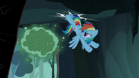 Rainbow Dash kicking the cave entrance S7E16