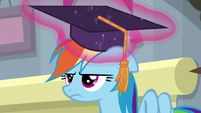 Rainbow Dash wearing a graduation cap S8E1