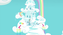Rainbow flying to her home S4E21