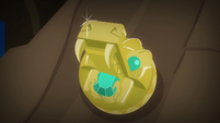 Second close-up of Amulet of Culiacan S6E13