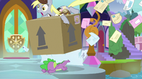 Spike ducks under Derpy and package S9E5