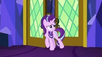 Starlight Glimmer entering the throne room S7E15.png (718 KB)
