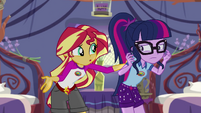 Sunset Shimmer asking --her who--- EG4