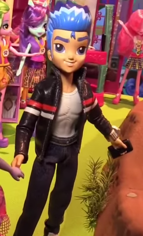 Flash 2025 sentry doll