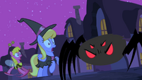 Ponies scared by the spider S2E04